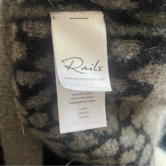 RAILS Black and Grey Leopard Animal Print Wool Blend Crewneck Sweater - Picture 8 of 9